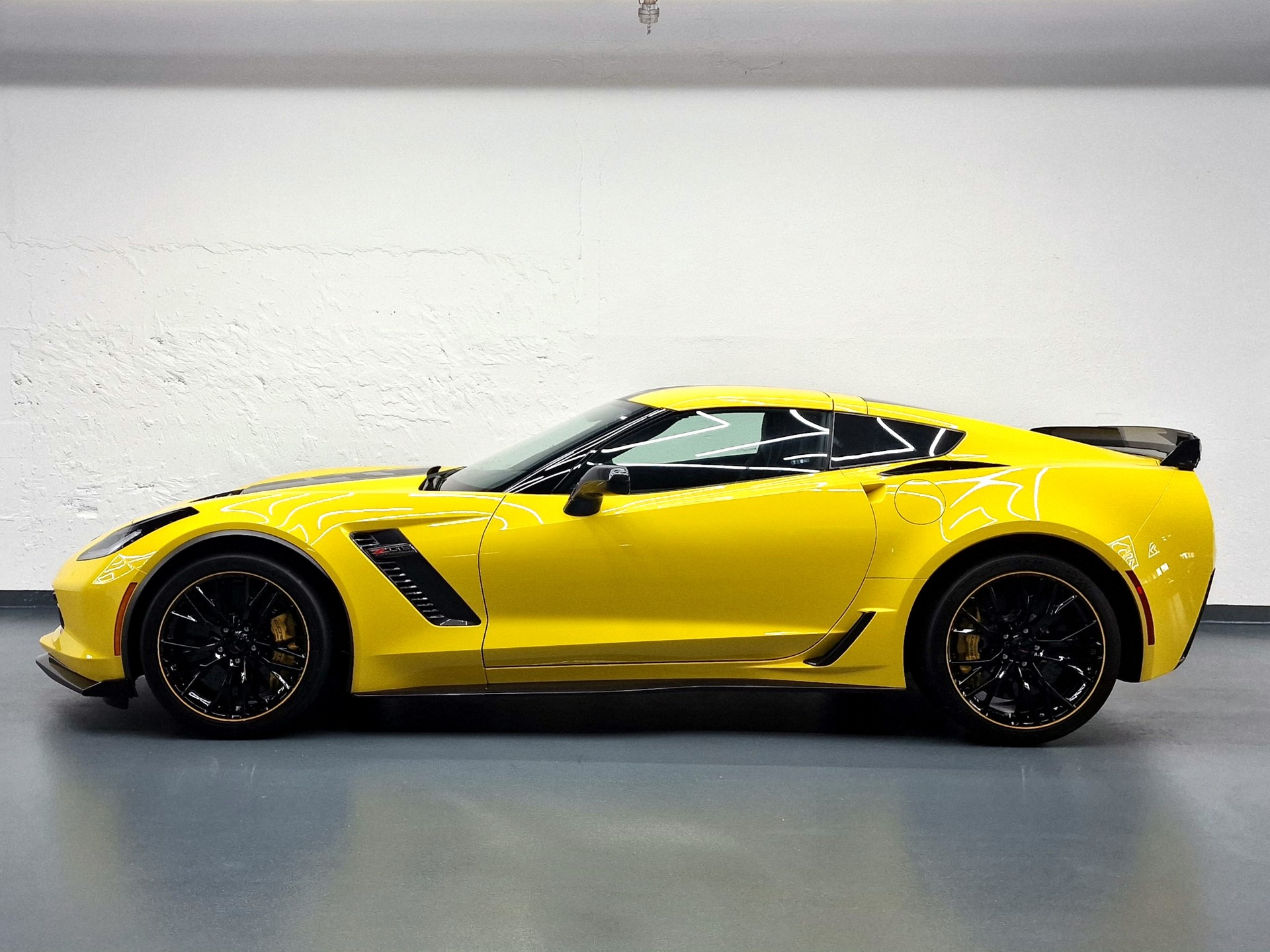 CHEVROLET Corvette Z06 C7.R Edition 3LZ LT4 Z07-image-7