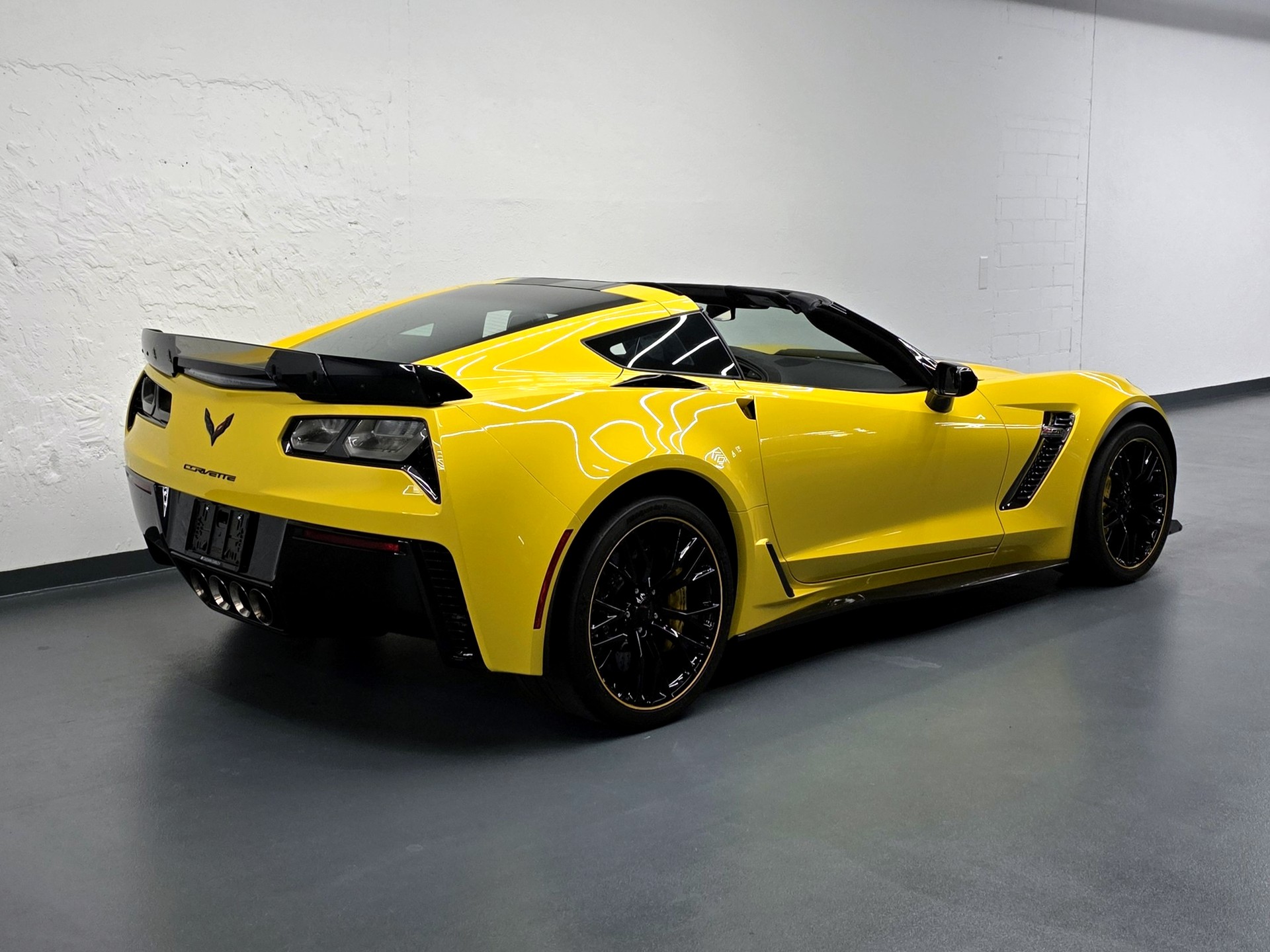 CHEVROLET Corvette Z06 C7.R Edition 3LZ LT4 Z07-showroom-element-2