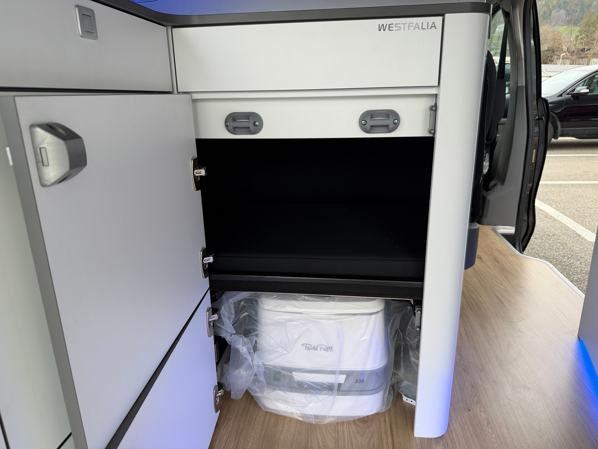 FORD Ford New Nugget Titanium L1 2.0 tdi 170 PS AT8 WESTFALIA-image-12