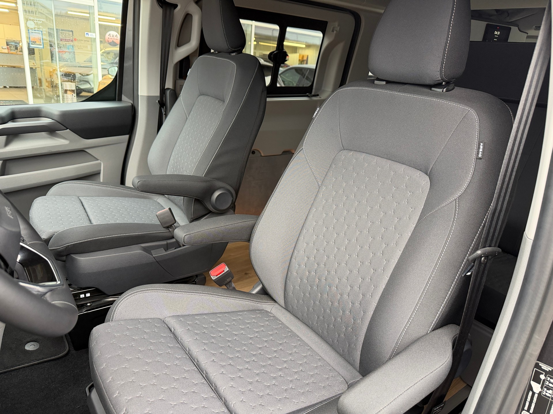 FORD Ford New Nugget Titanium L1 2.0 tdi 170 PS AT8 WESTFALIA-image-21