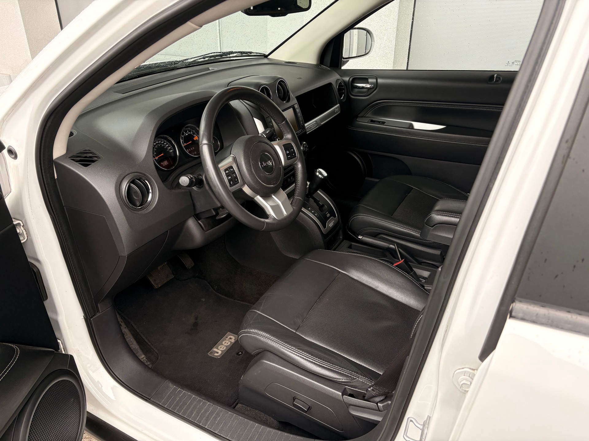 JEEP Compass 2.4 Limited Automatic-image-7
