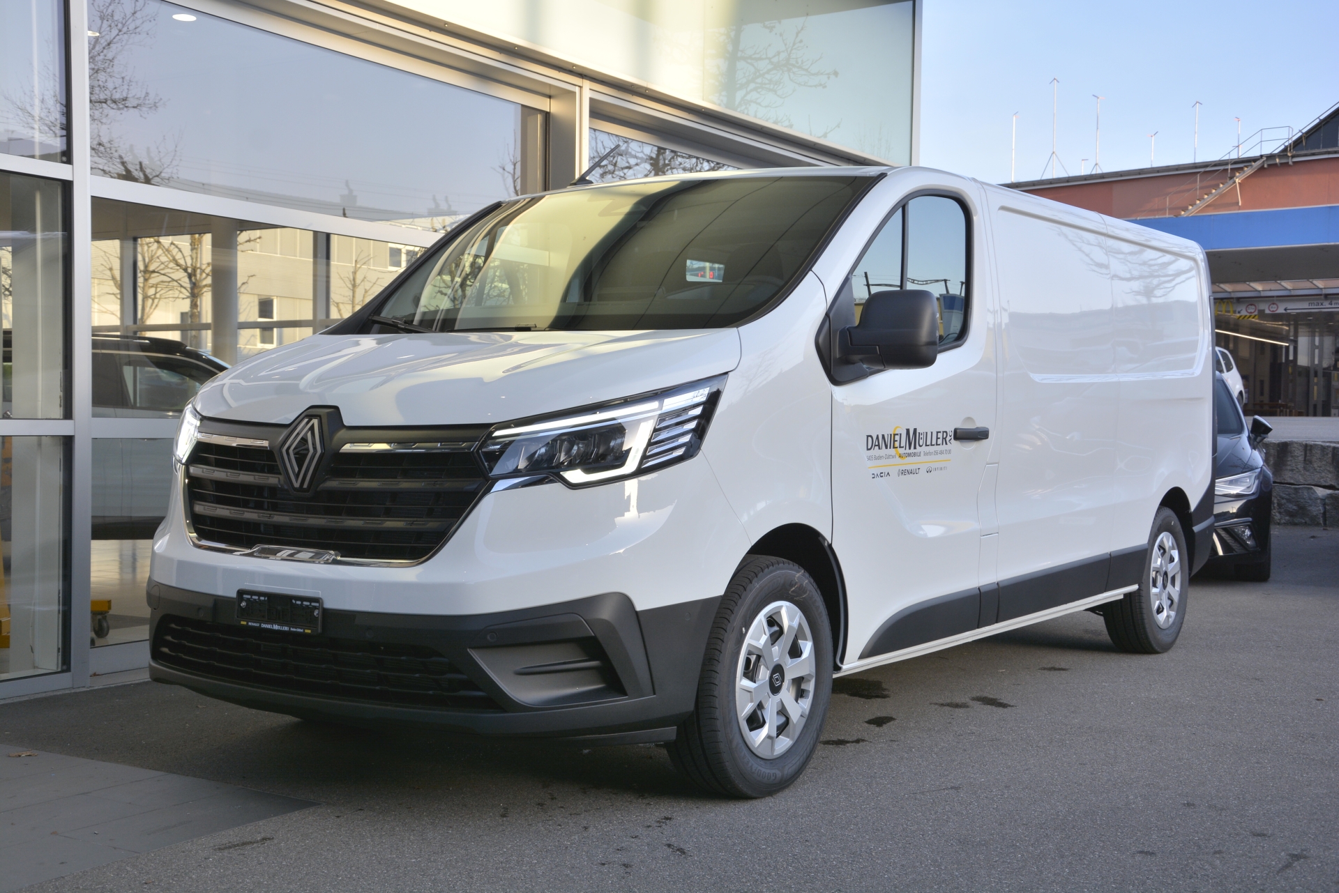 RENAULT Trafic Kastenwagen Advance KW L2H1 2.0 Blue dCi 130 E Ntzl.-image-0