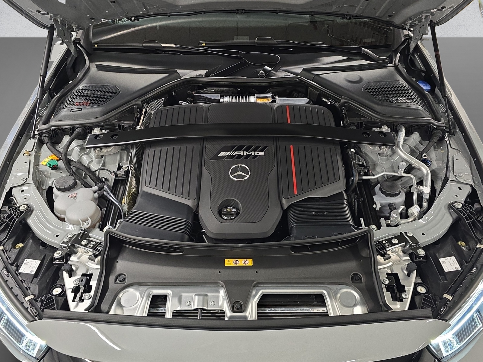 MERCEDES-BENZ E 53 Hybrid AMG 4Matic+ T-Modell-image-9