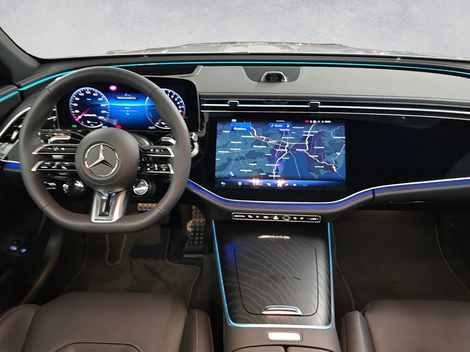 MERCEDES-BENZ E 53 Hybrid AMG 4Matic+ T-Modell-image-14