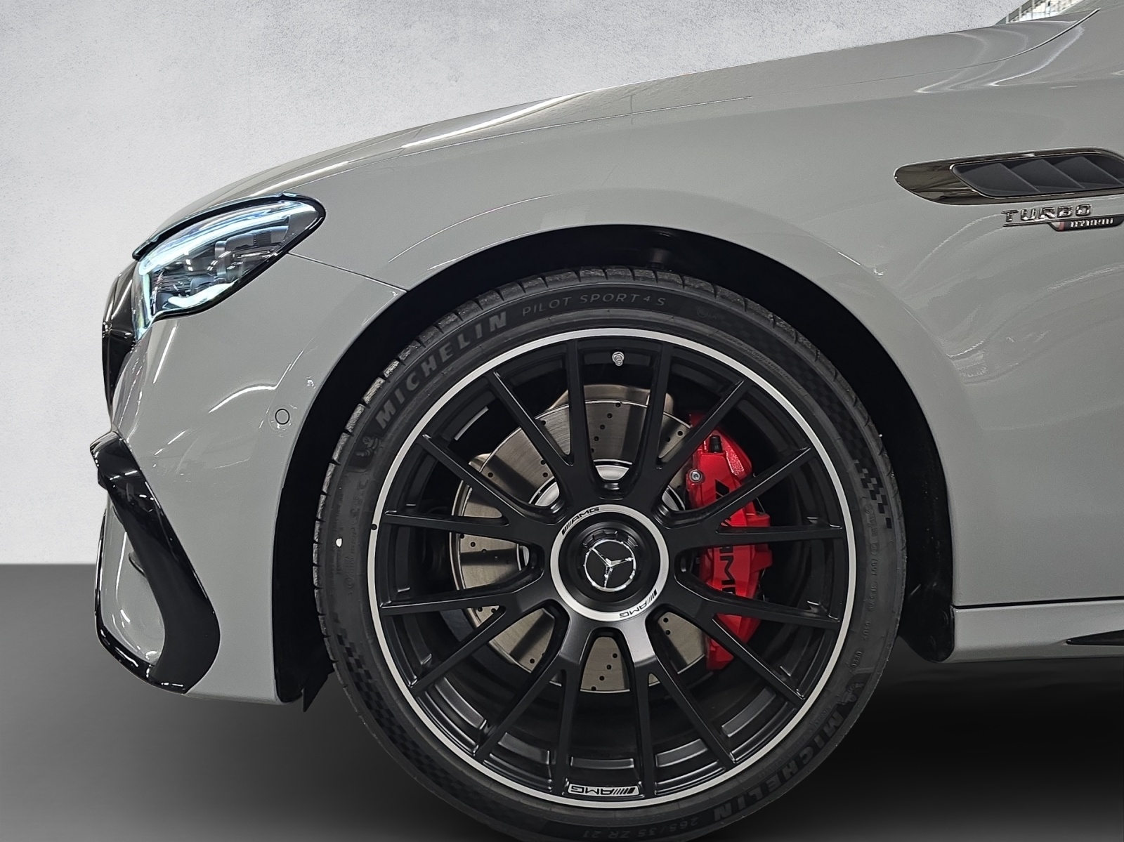 MERCEDES-BENZ E 53 Hybrid AMG 4Matic+ T-Modell-image-7