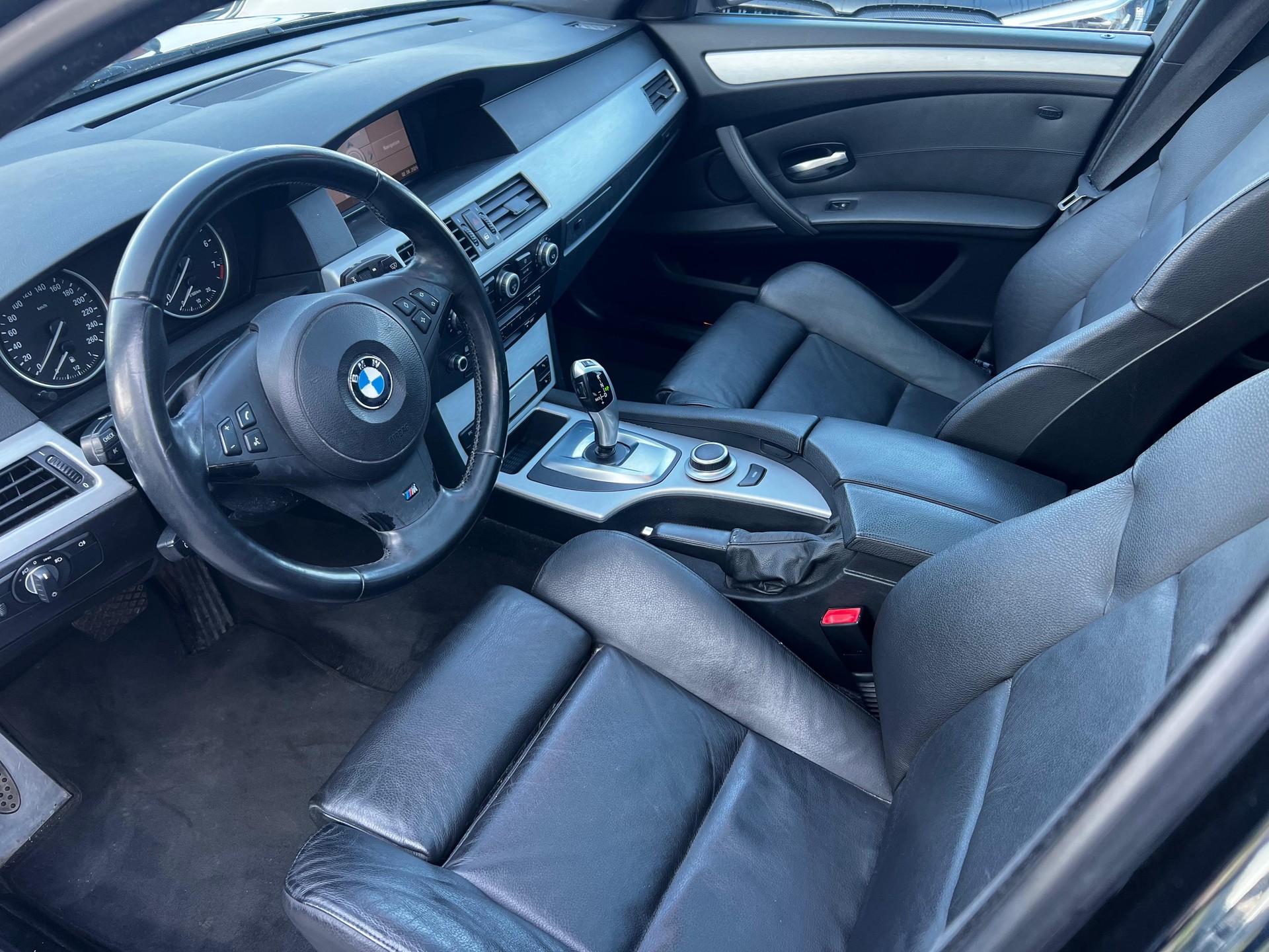 BMW 530xi Touring Steptronic-image-6