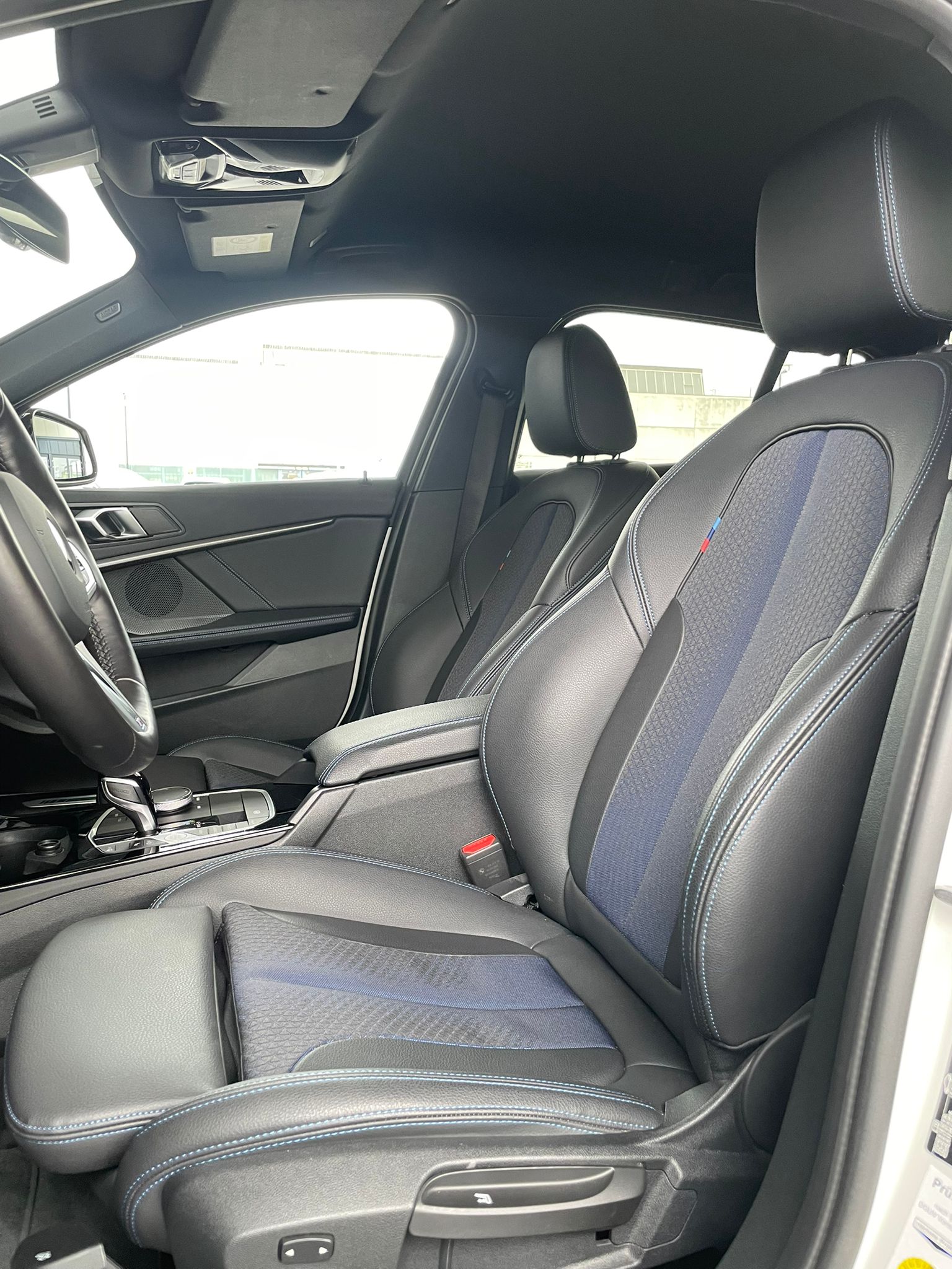 BMW 118i-image-5