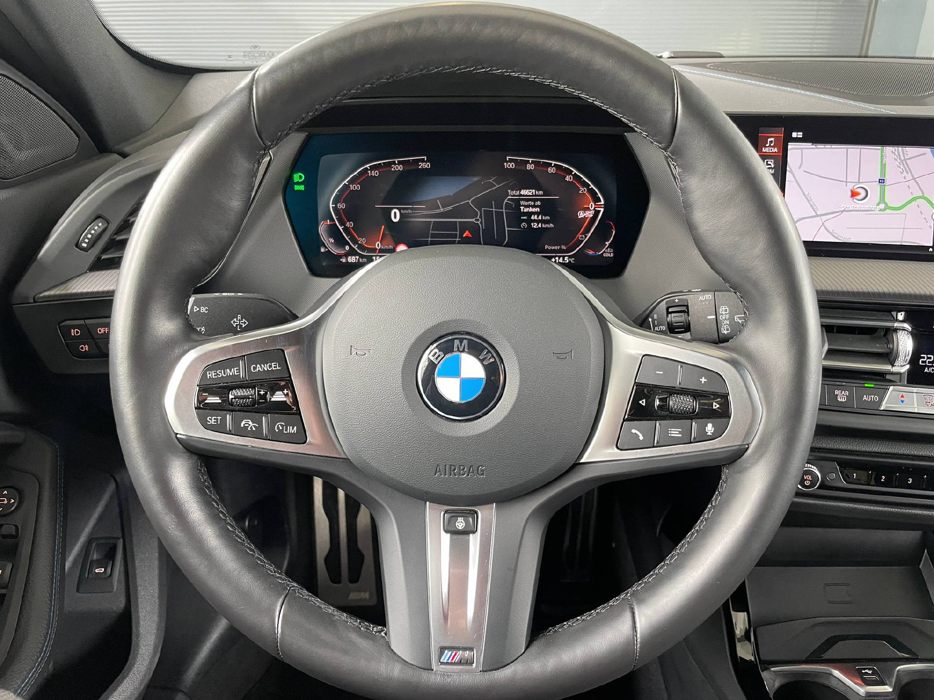 BMW 118i-image-7