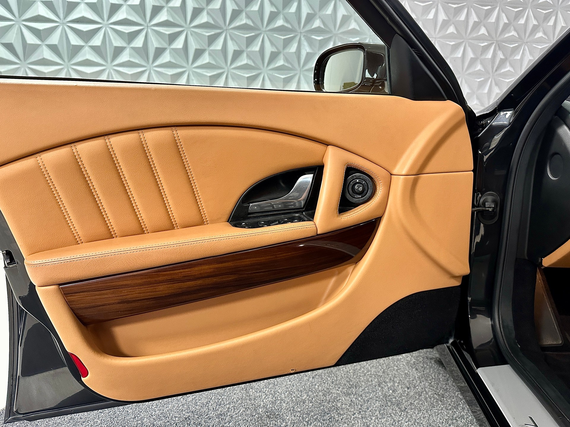 MASERATI Quattroporte 4.2 V8 Executive GT Automatica-image-13