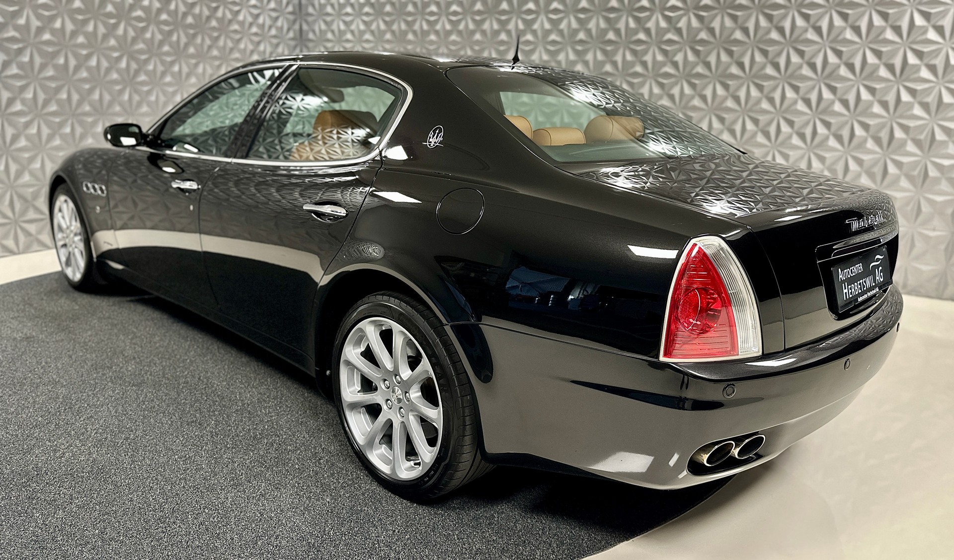 MASERATI Quattroporte 4.2 V8 Executive GT Automatica-image-9