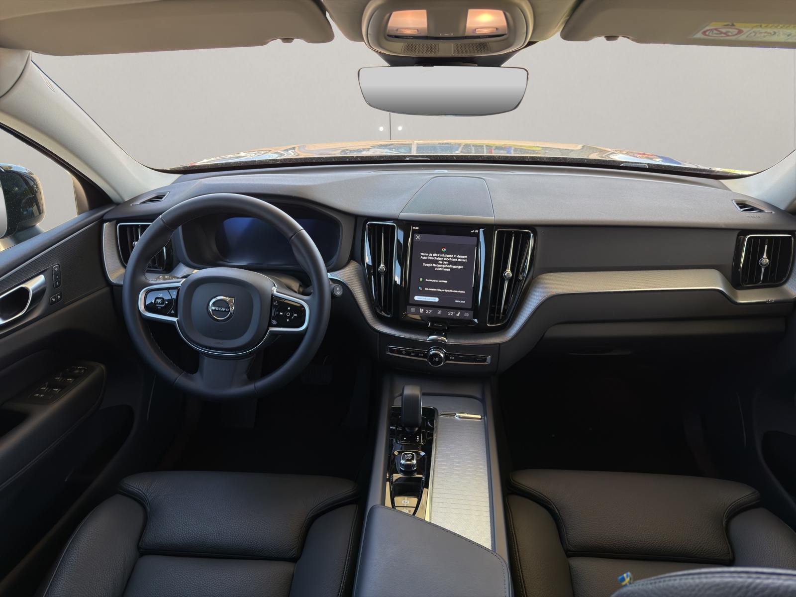 VOLVO XC60 2.0 B5 MH Plus Dark AWD-image-11
