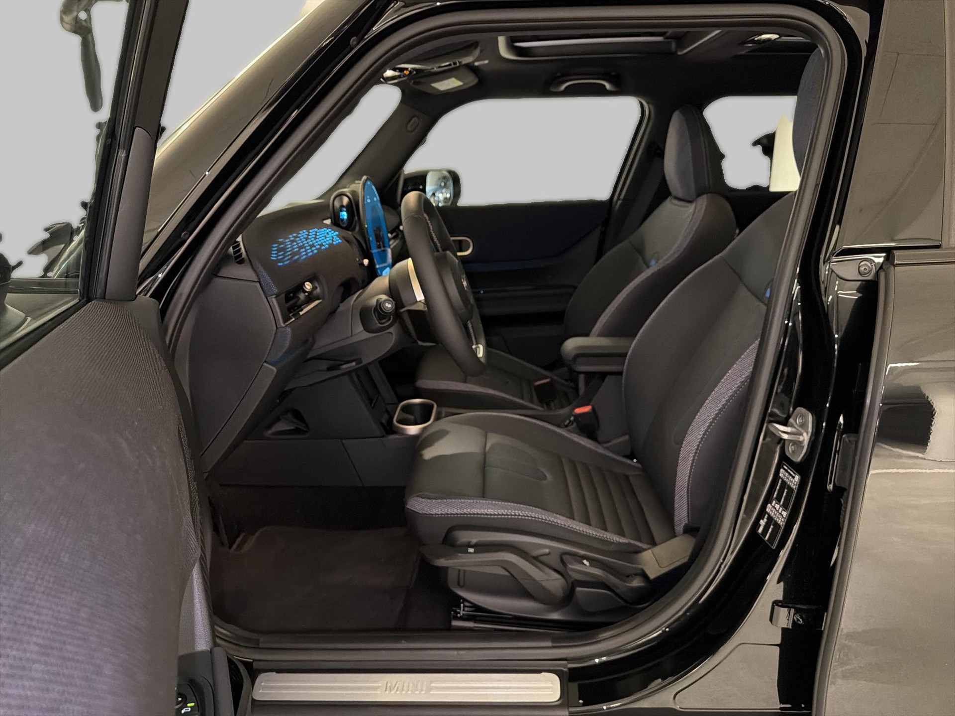 MINI Cooper 5 door S-image-13