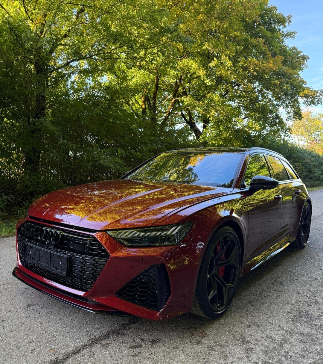 AUDI RS6 Avant 4.0 TFSI V8 Performance quattro-image-1