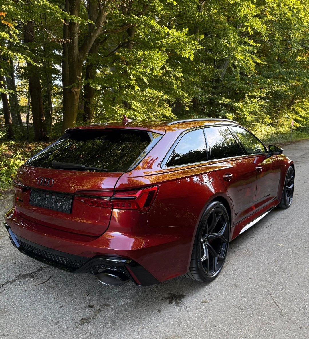AUDI RS6 Avant 4.0 TFSI V8 Performance quattro-image-6