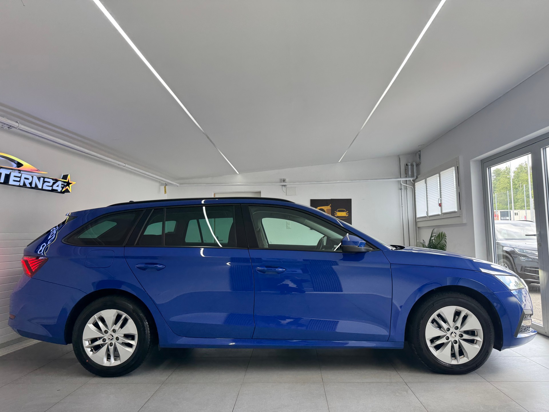 SKODA Octavia Combi 2.0 TDI DSG Style*CH-Fahrzeug*Frisch MFK*-image-7