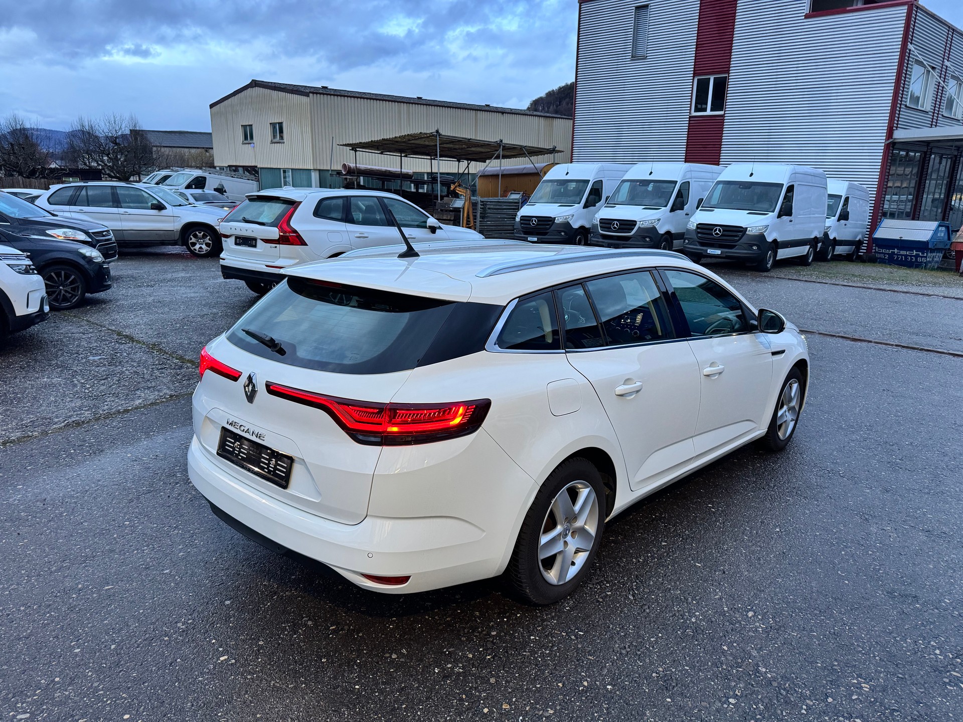 RENAULT Mégane Grandtour 1.5 dCi Business EDC-showroom-element-1