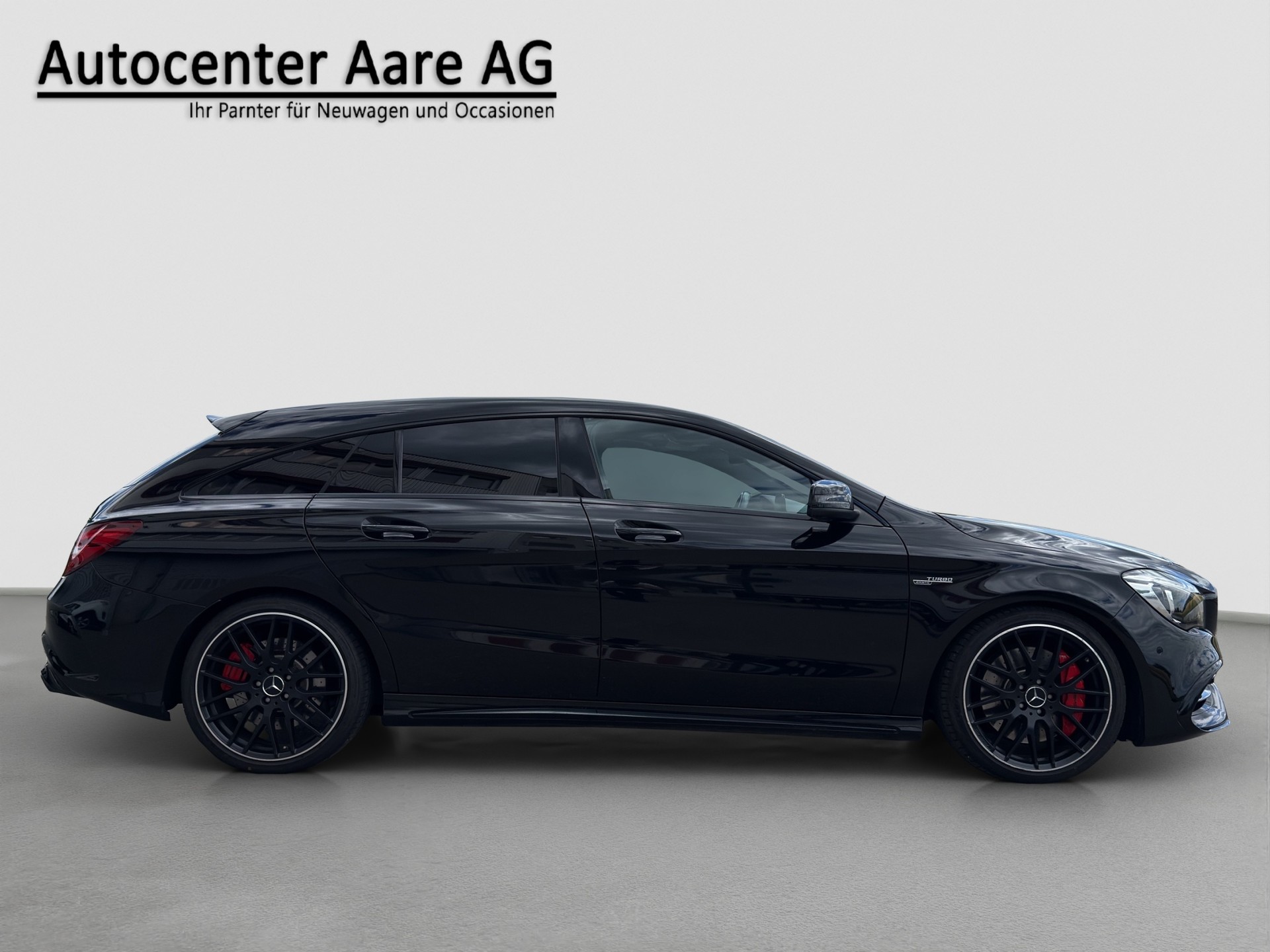 MERCEDES-BENZ CLA Shooting Brake 45 AMG 4Matic Speedshift-image-9