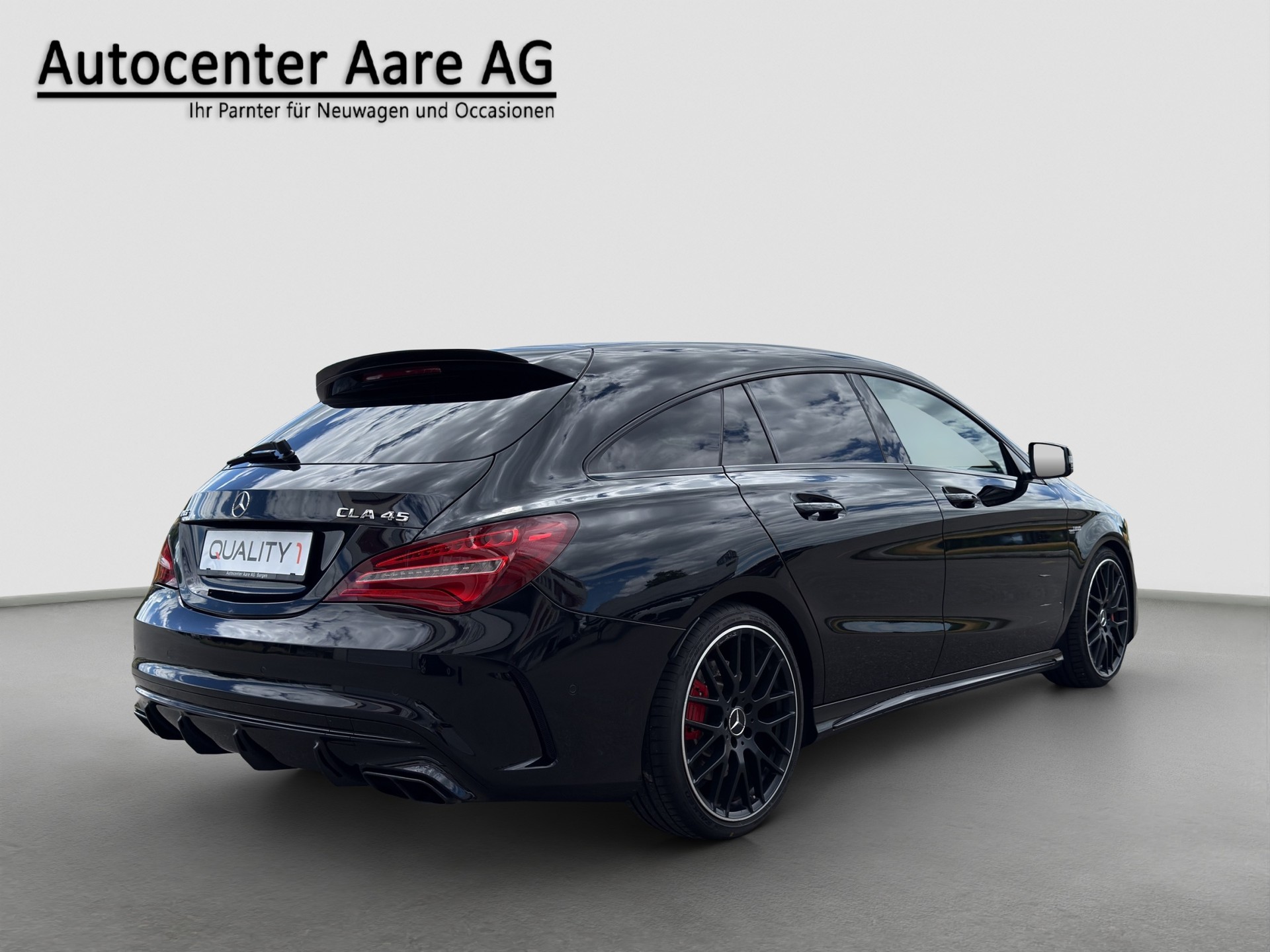 MERCEDES-BENZ CLA Shooting Brake 45 AMG 4Matic Speedshift-image-7