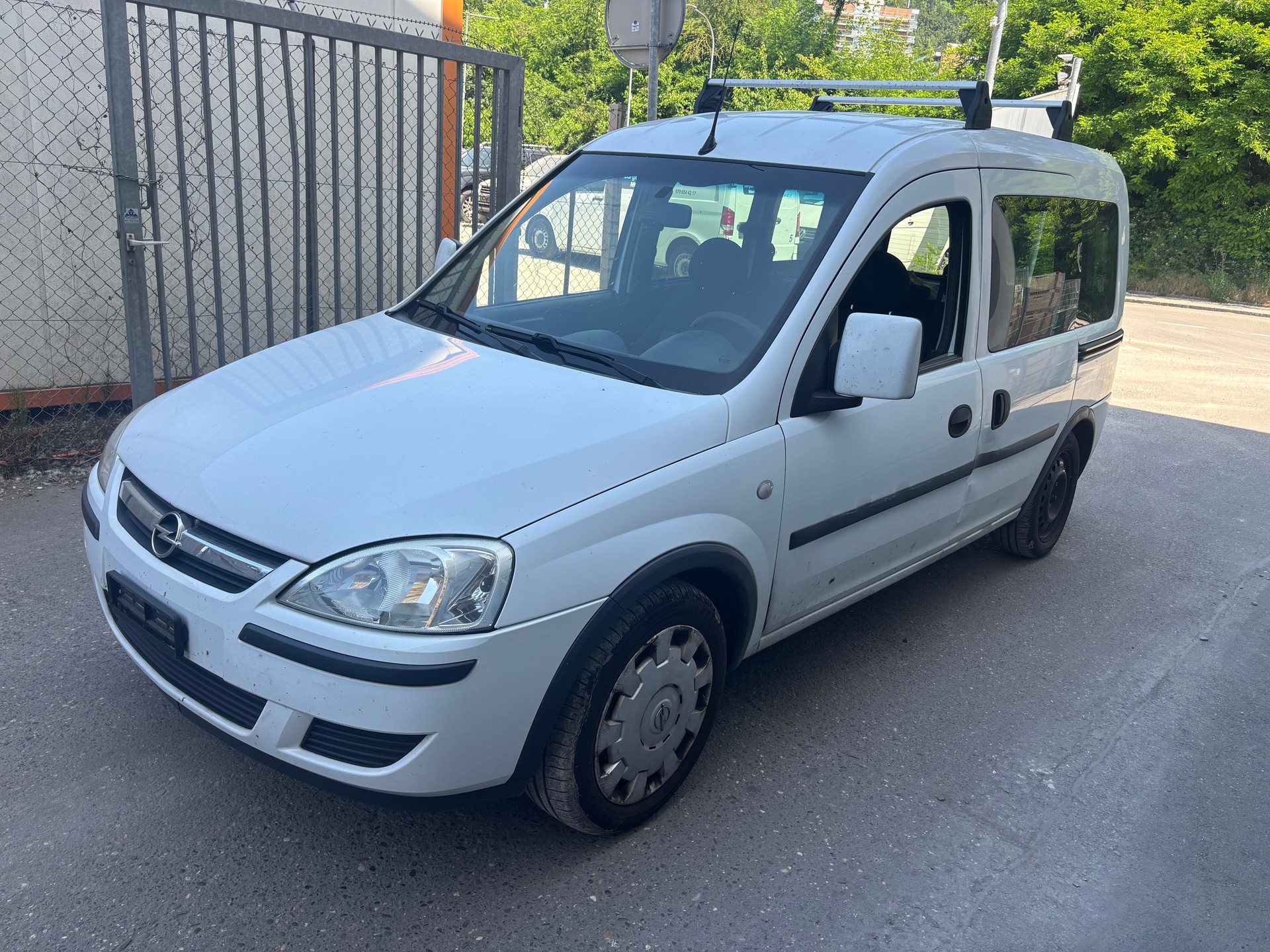 OPEL Combo 1.6 CNG ecoFLEX Enjoy-image-1