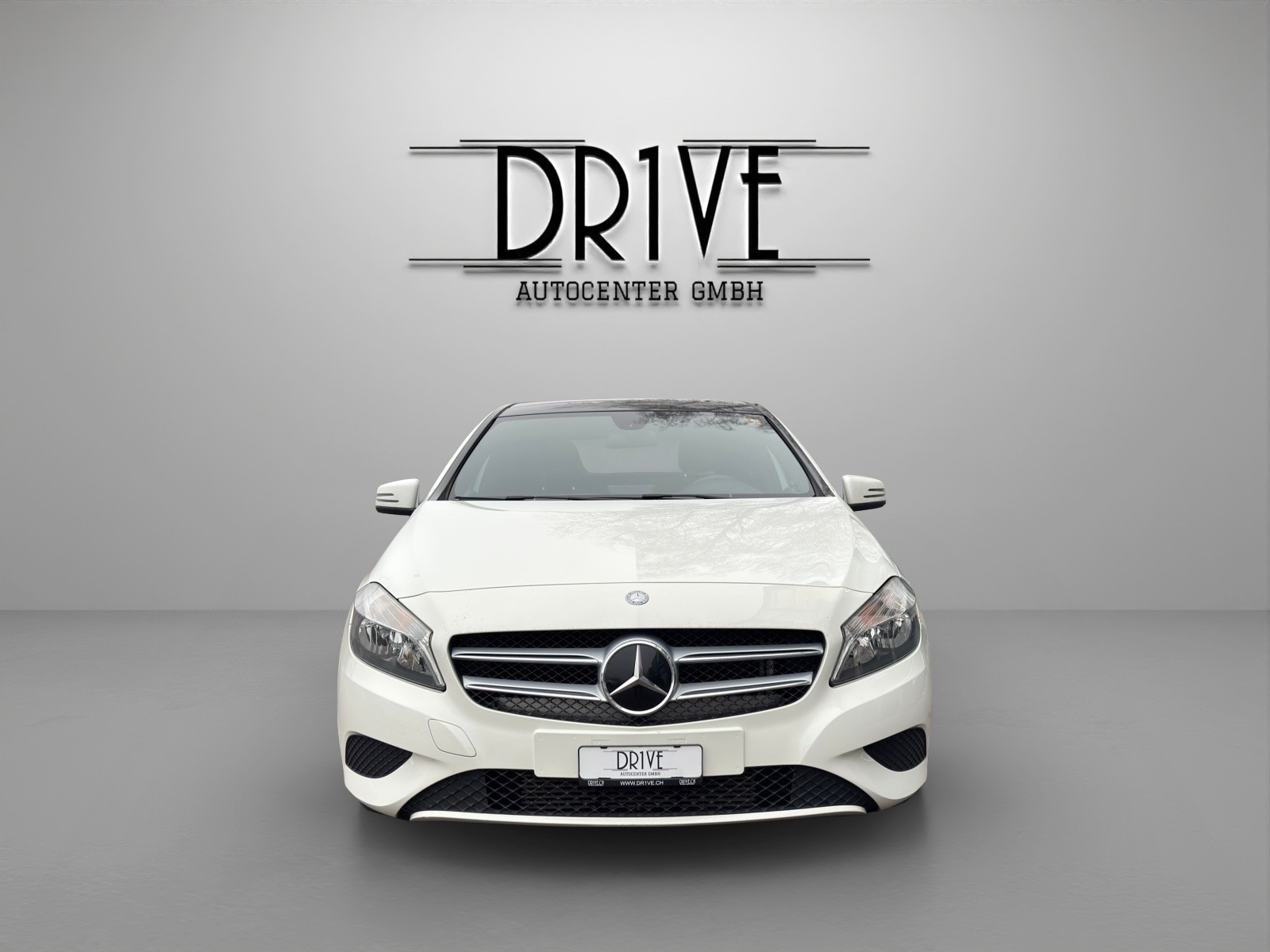 MERCEDES-BENZ A 220 Urban 4Matic 7G-DCT-image-1