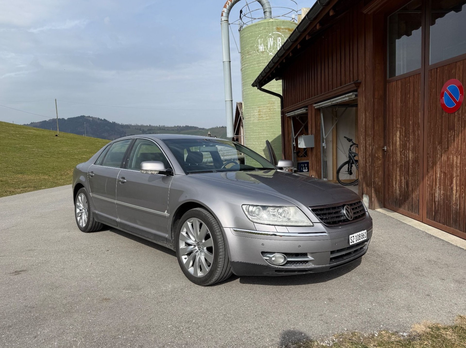 VW Phaeton 3.0 TDI V6 4 Motion Volkswagen Individual-image-2