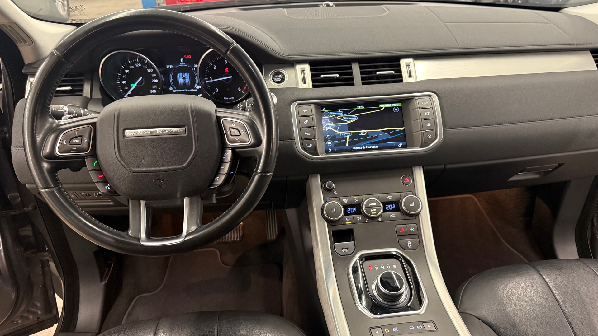 LAND ROVER Range Rover Evoque 2.0 TD4 SE AT9-image-7