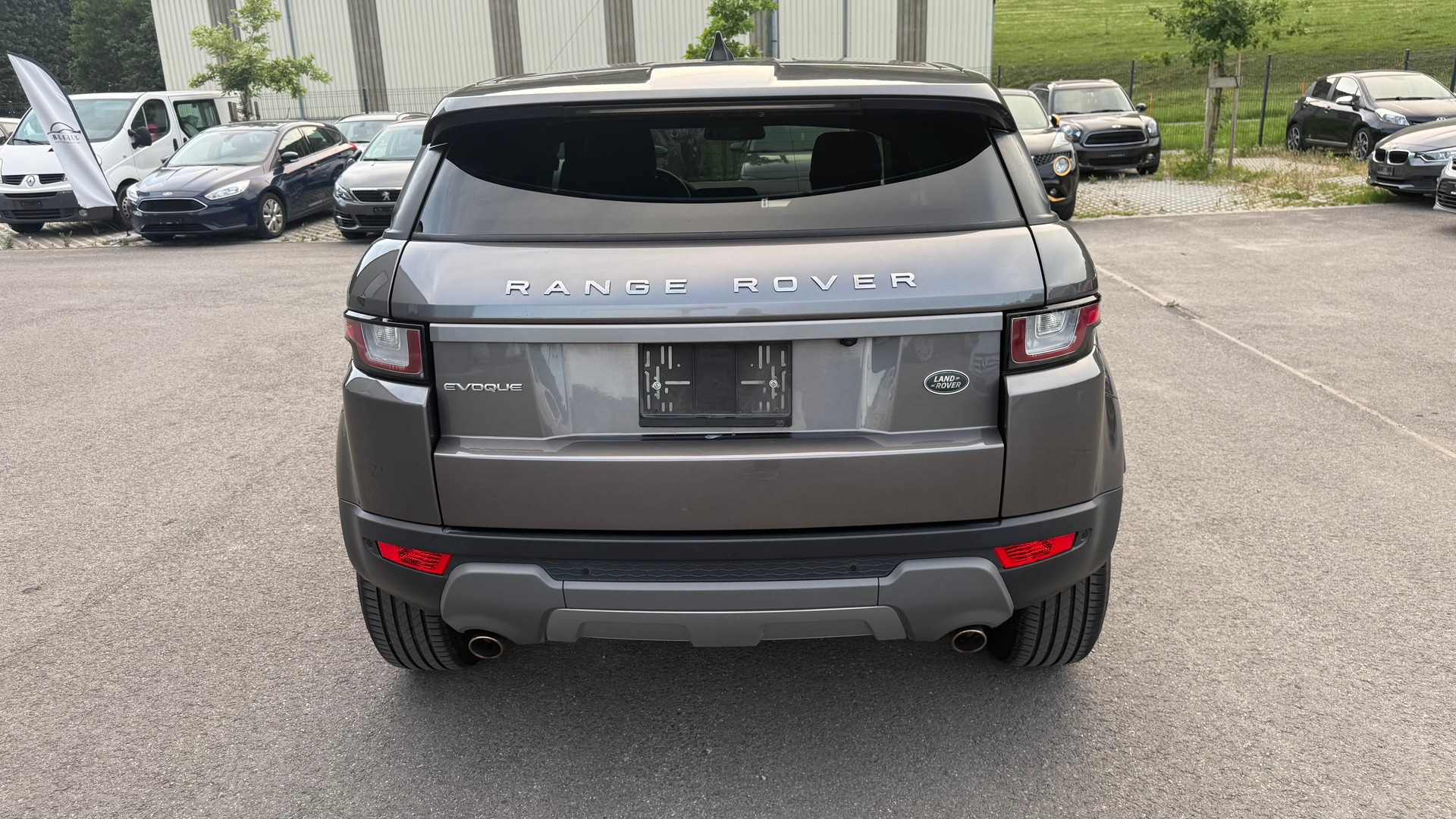 LAND ROVER Range Rover Evoque 2.0 TD4 SE AT9-image-4