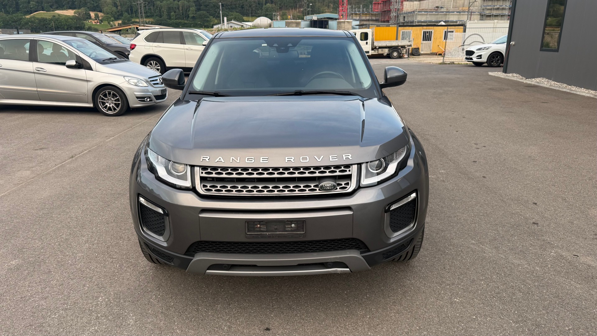 LAND ROVER Range Rover Evoque 2.0 TD4 SE AT9-image-1