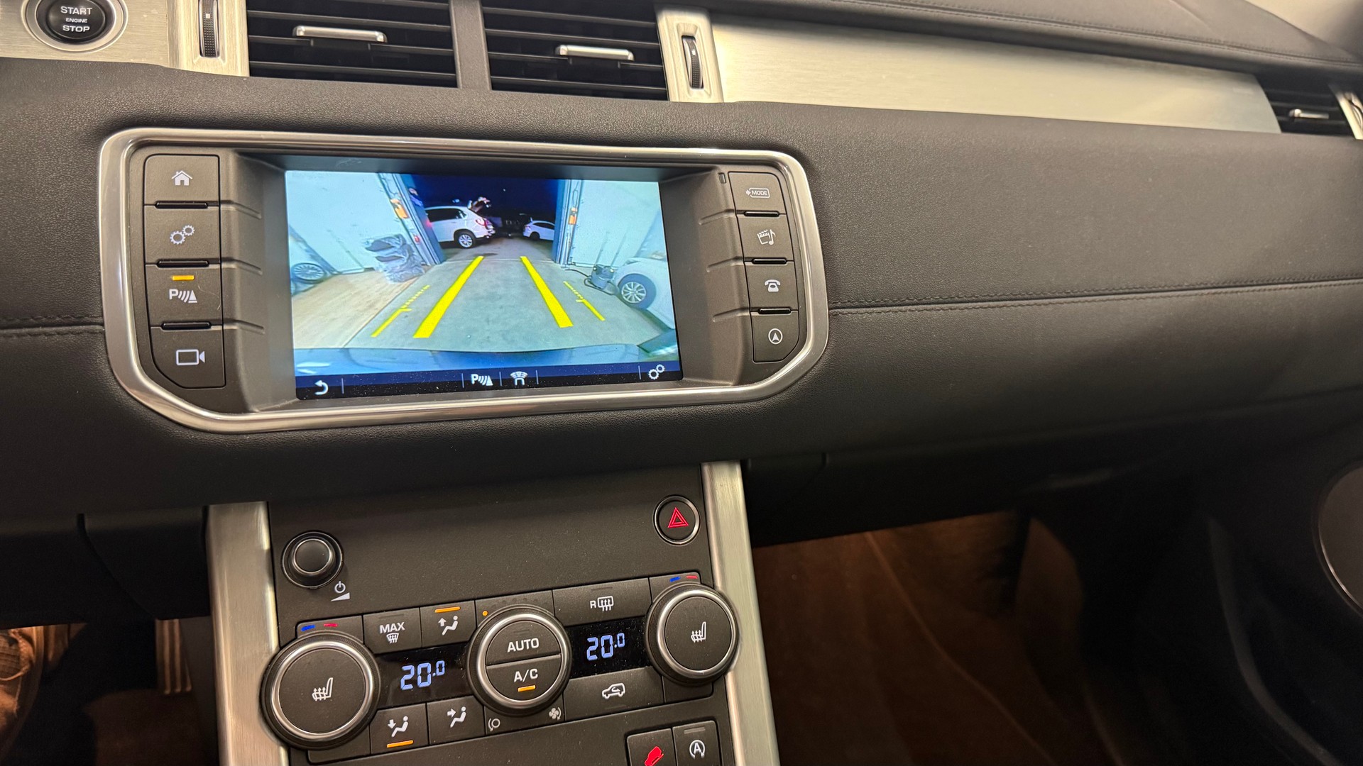 LAND ROVER Range Rover Evoque 2.0 TD4 SE AT9-image-11