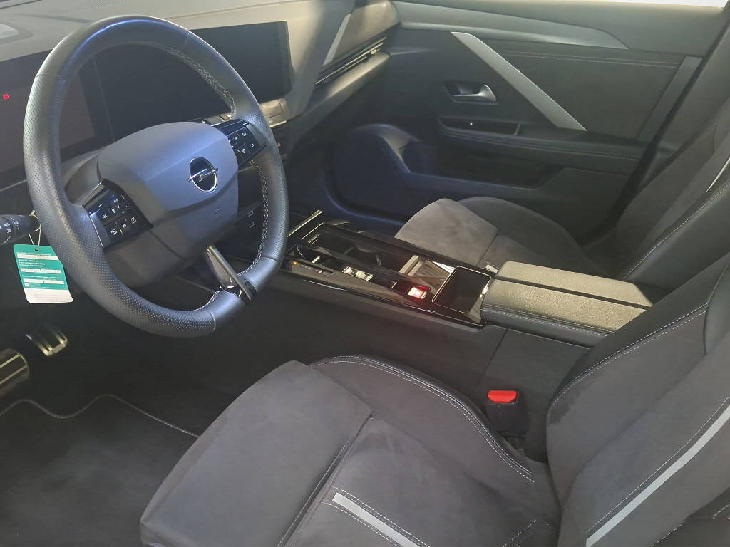 OPEL Astra 1.6 T PHEV 225 GSe-image-4