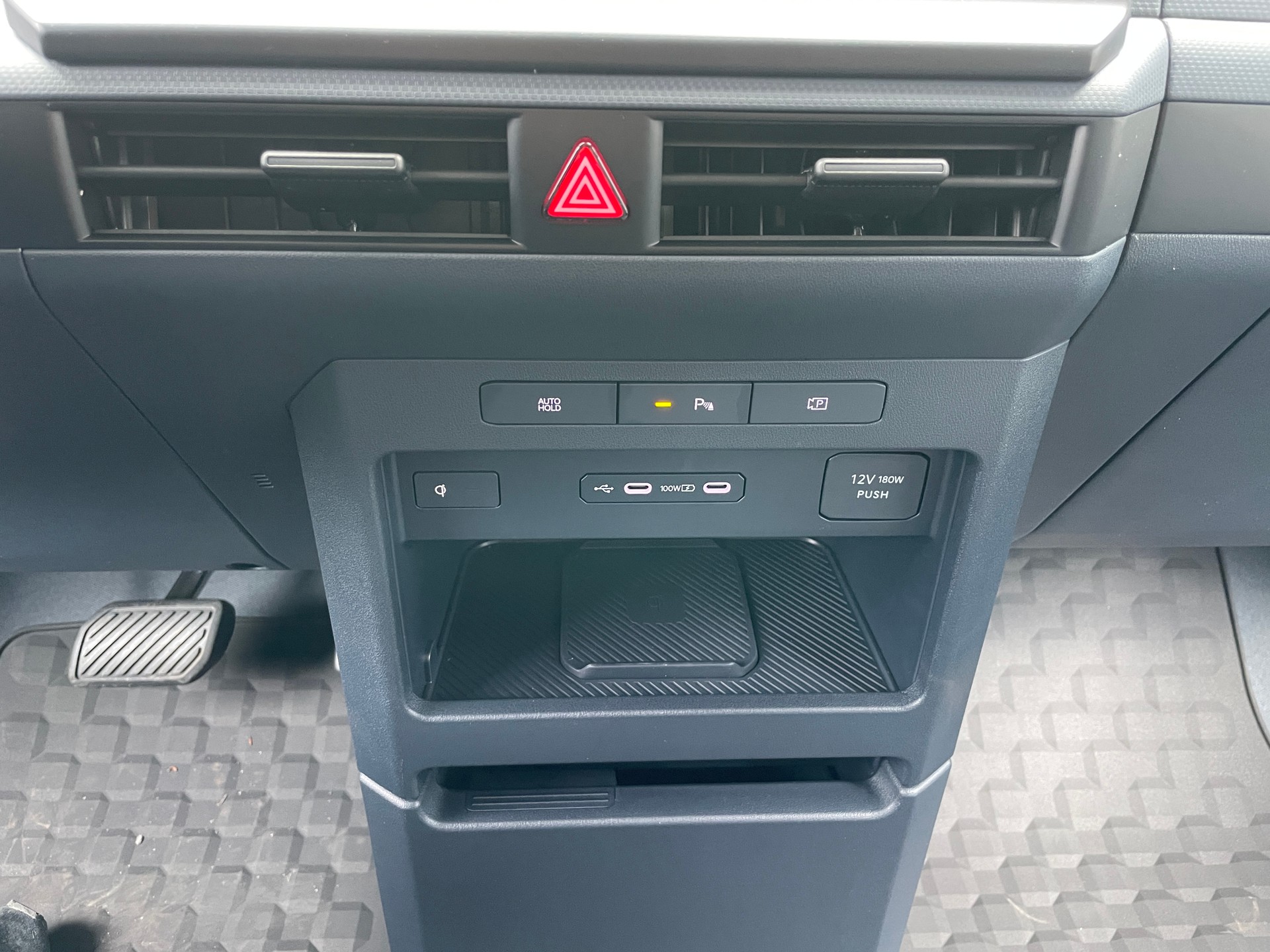 KIA PV5 Cargo 71.2 kWh Plus Würth EDITION Handwerkerausbau-image-31