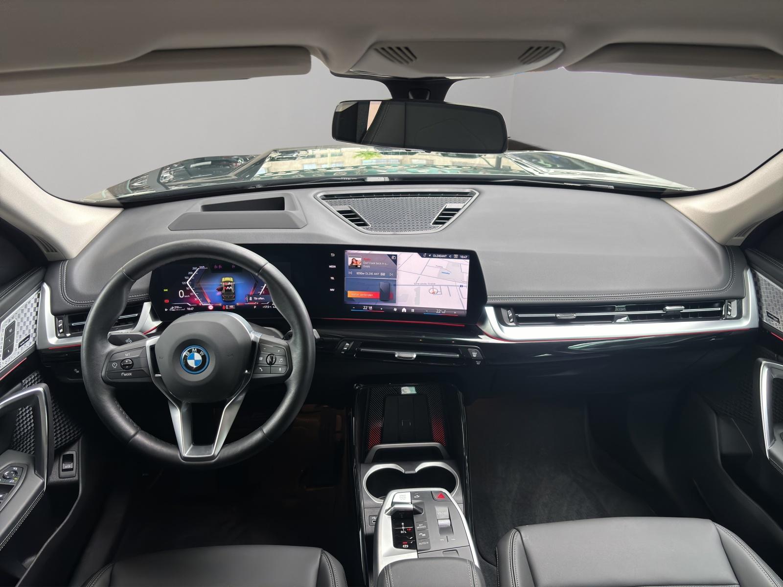 BMW X1 30e xDrive-image-7