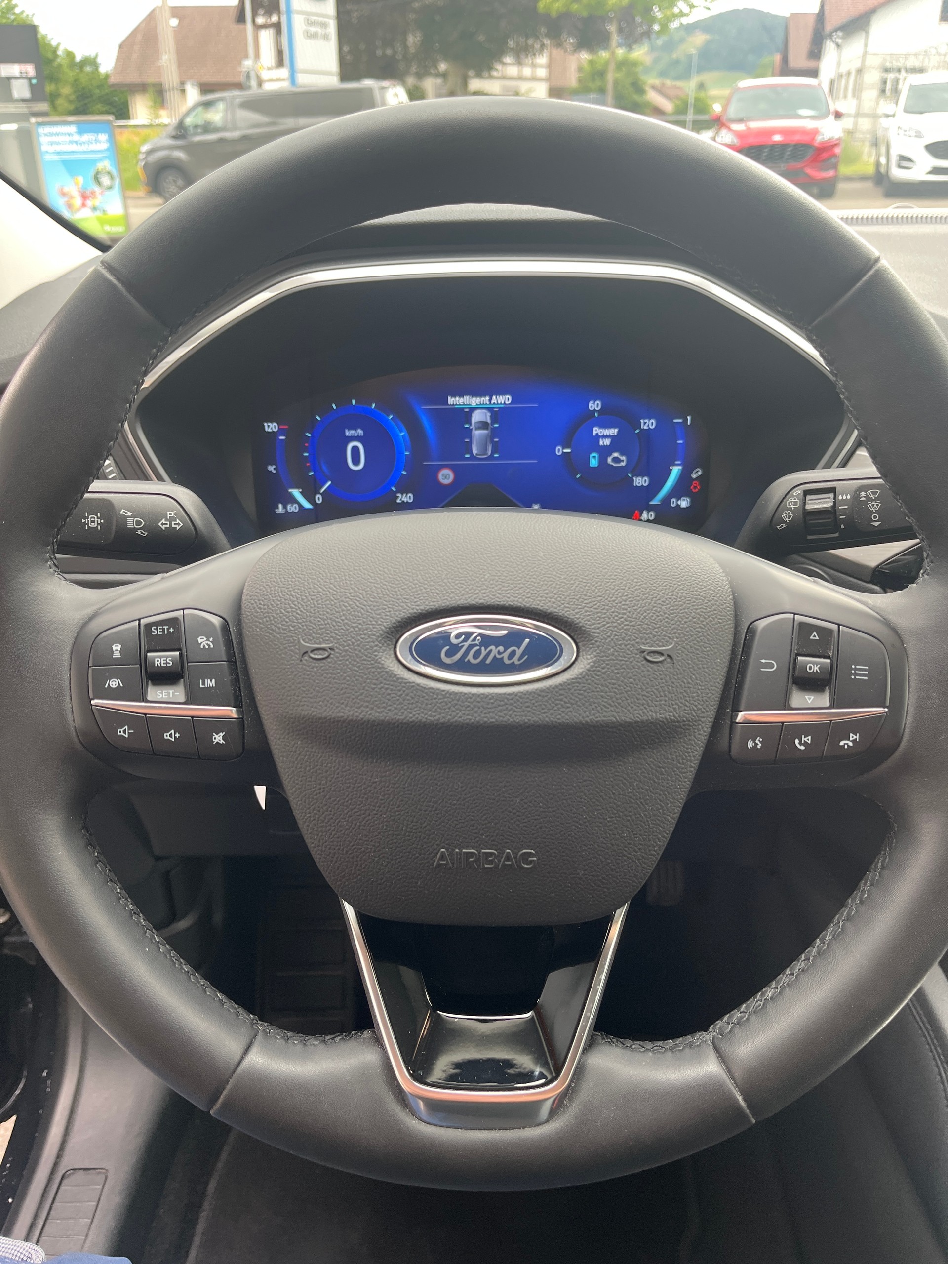 FORD Kuga 2.5 FHEV Titanium X 4WD-image-13