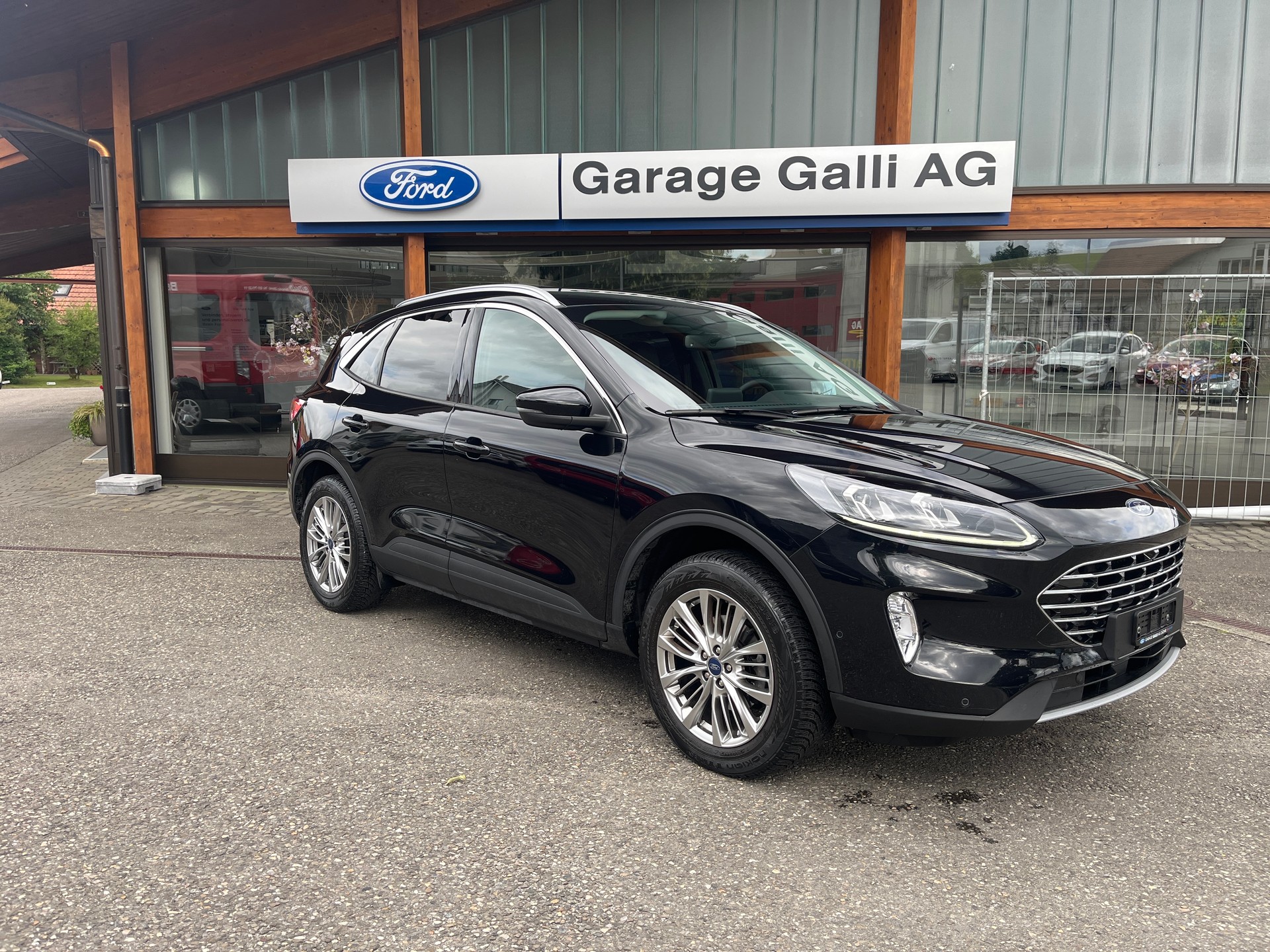 FORD Kuga 2.5 FHEV Titanium X 4WD-image-0