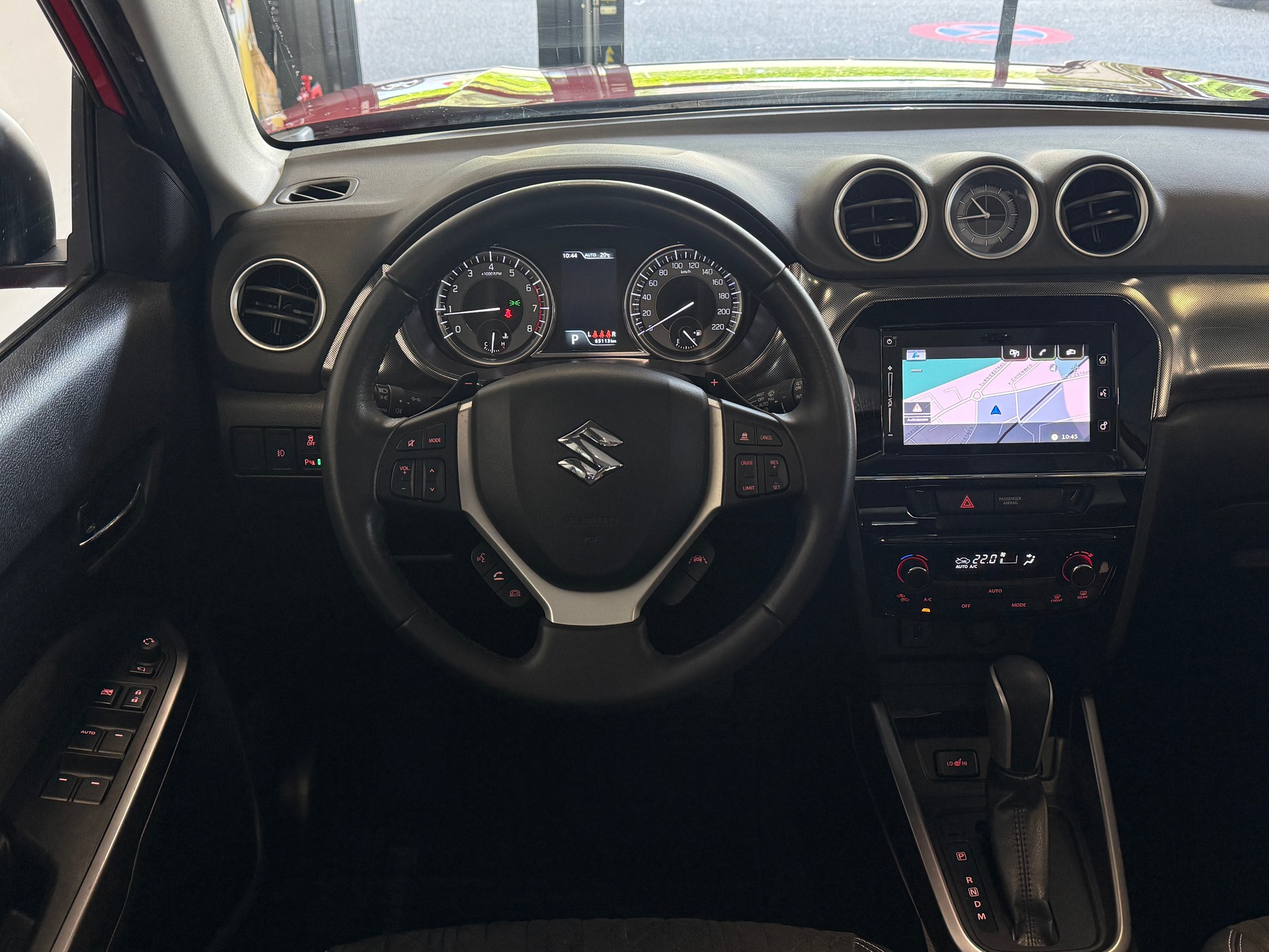 SUZUKI Vitara 1.4 Boosterjet Compact Top Automatic SWISS EDITION-image-6