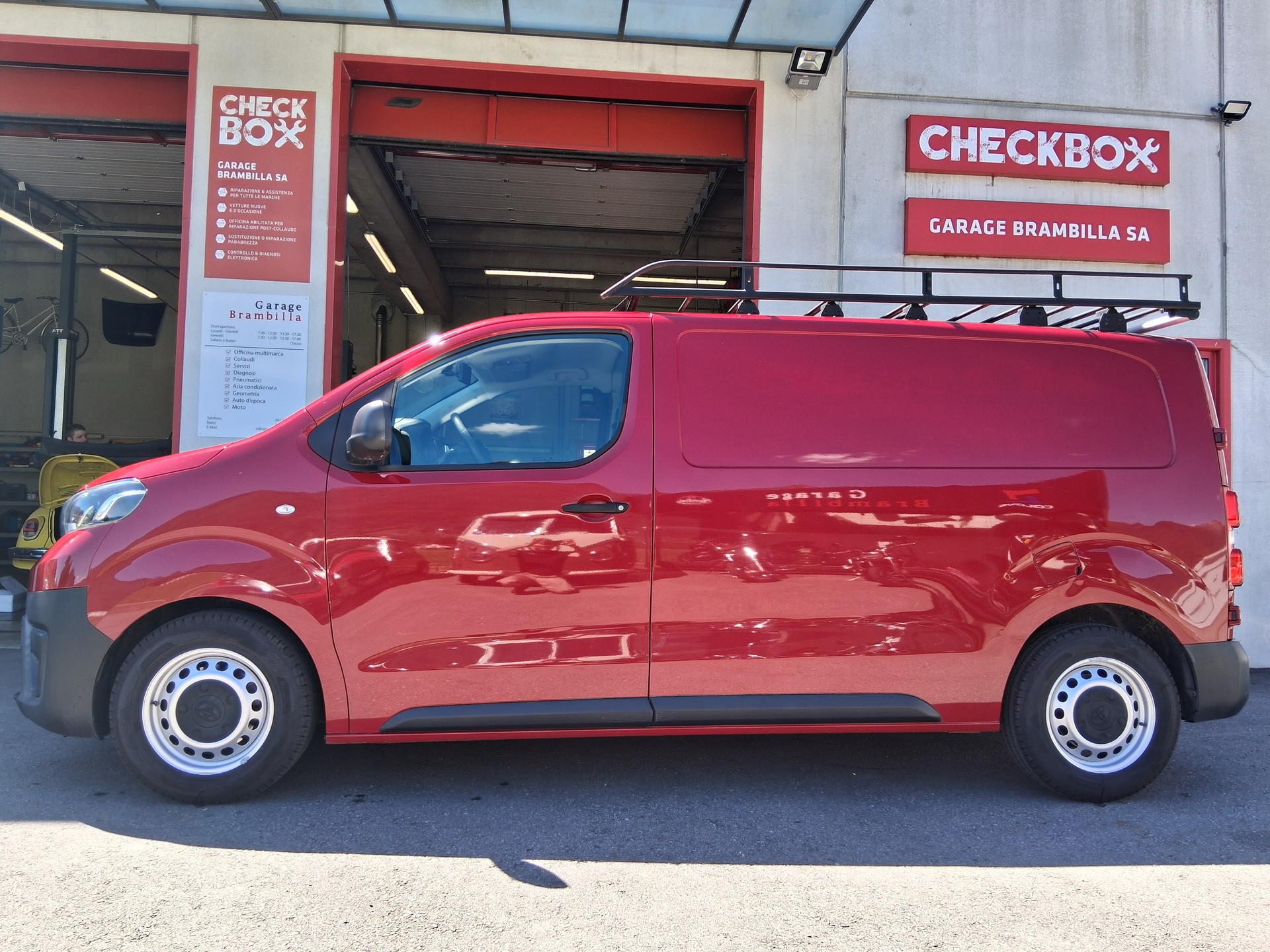 TOYOTA Proace 1.6D Panel Van L1 Terra-image-0