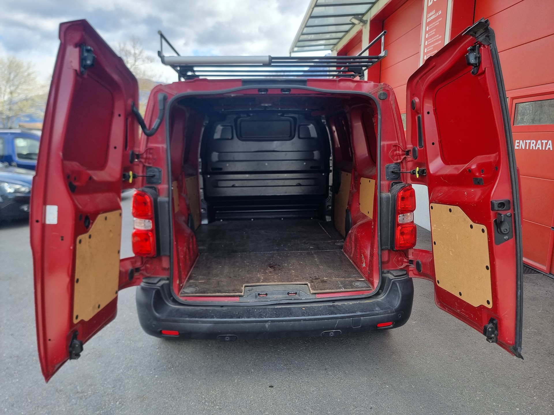 TOYOTA Proace 1.6D Panel Van L1 Terra-image-14