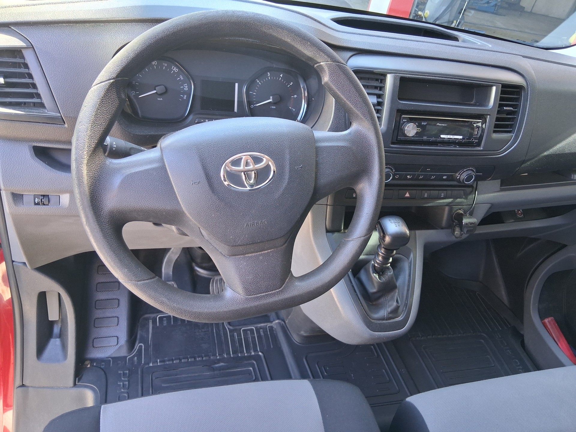 TOYOTA Proace 1.6D Panel Van L1 Terra-image-10