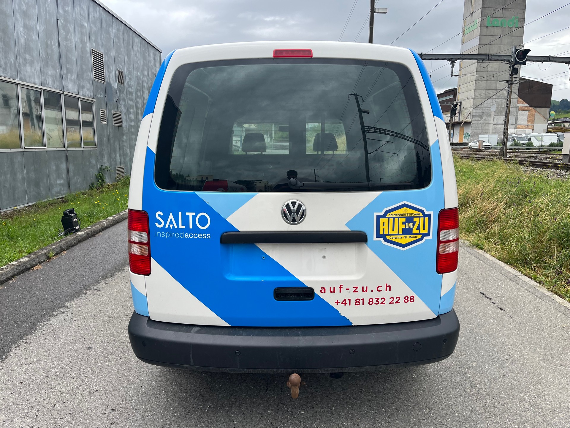 VW Caddy Maxi 2.0 TDI 4Motion-image-4