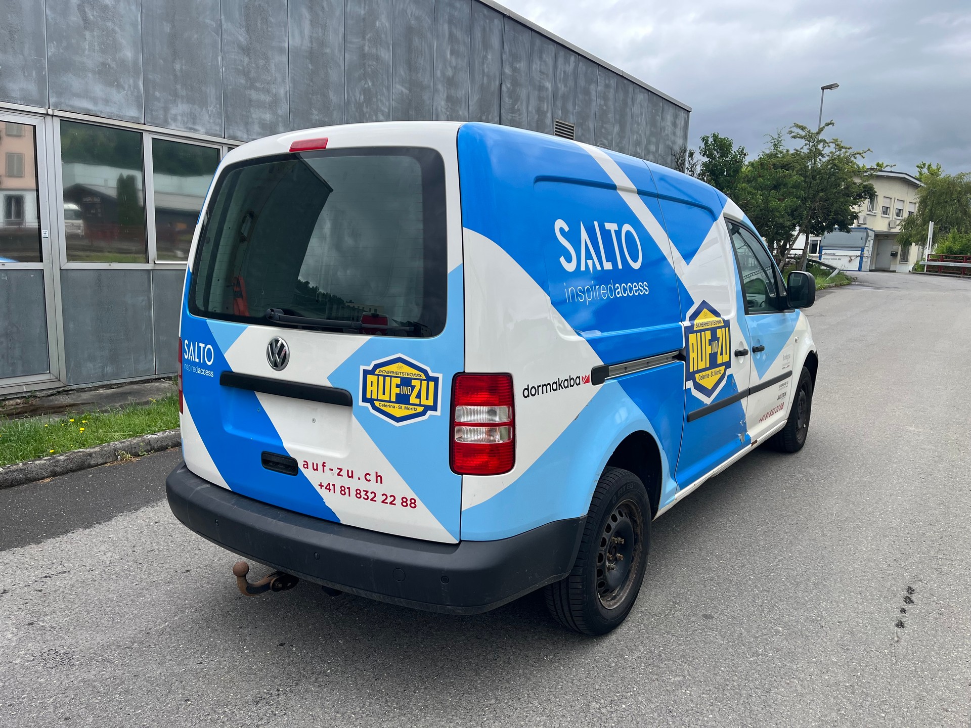 VW Caddy Maxi 2.0 TDI 4Motion-image-3