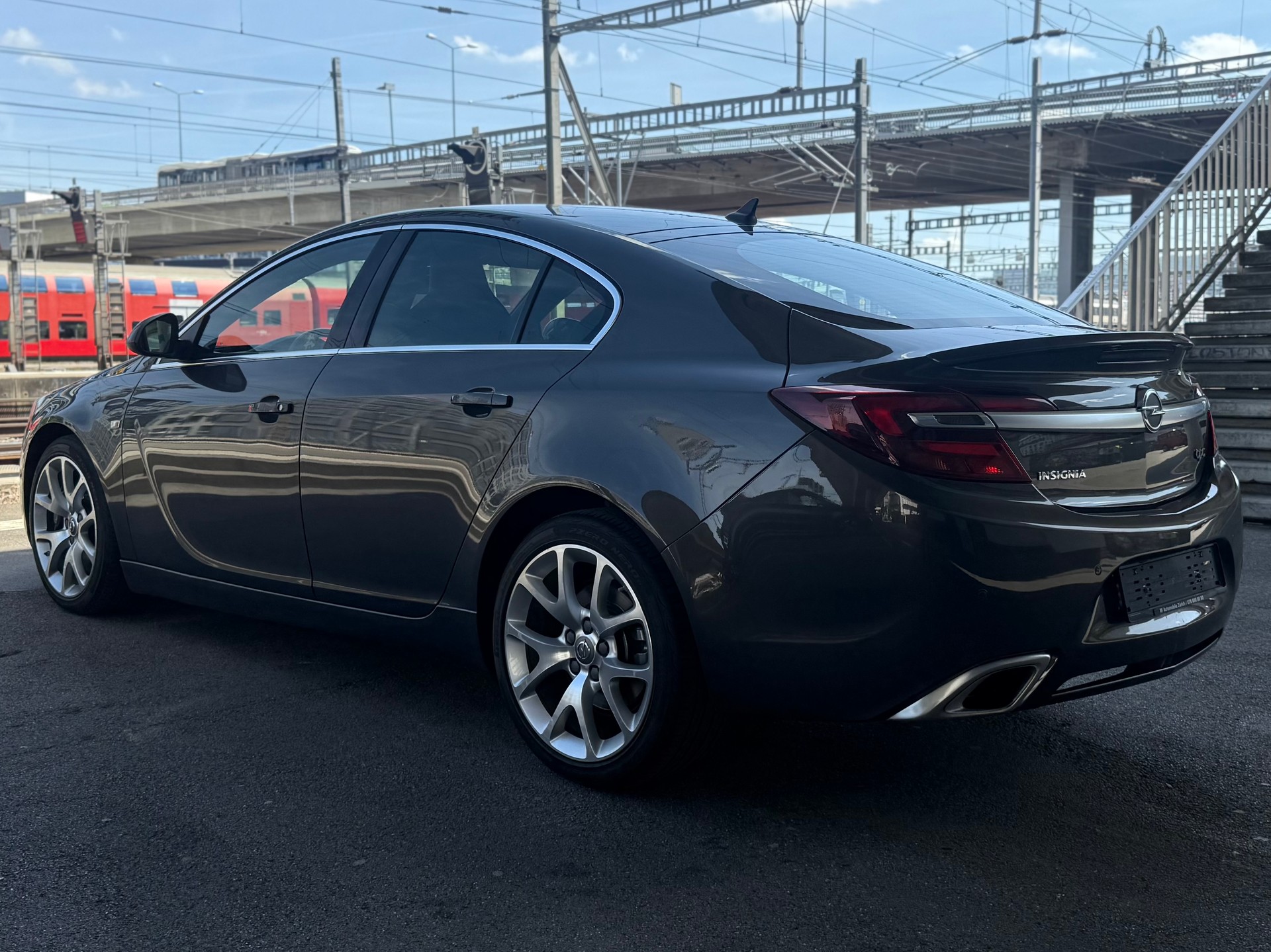 OPEL Insignia 2.8 Turbo OPC 4WD-image-13