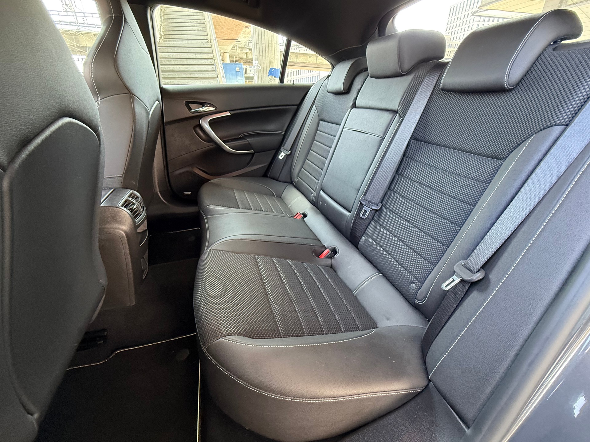 OPEL Insignia 2.8 Turbo OPC 4WD-image-10