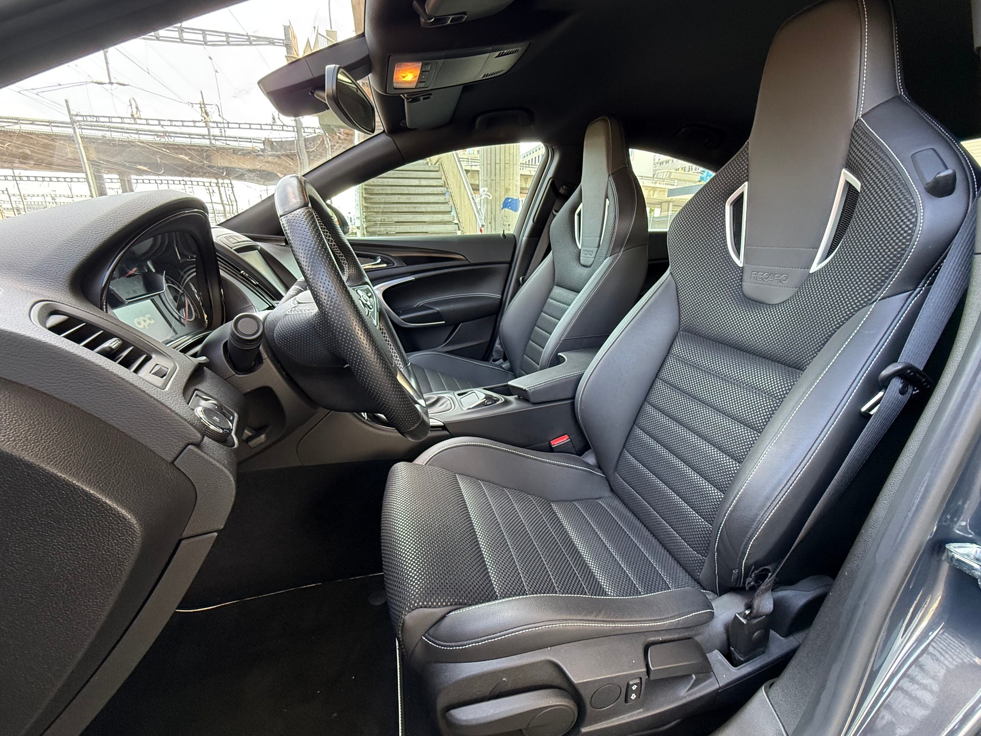 OPEL Insignia 2.8 Turbo OPC 4WD-image-8