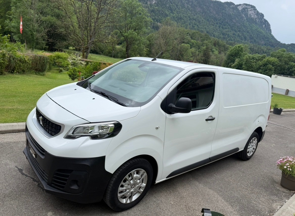 PEUGEOT 2.0 BlueHDi 120 Allure-image-0