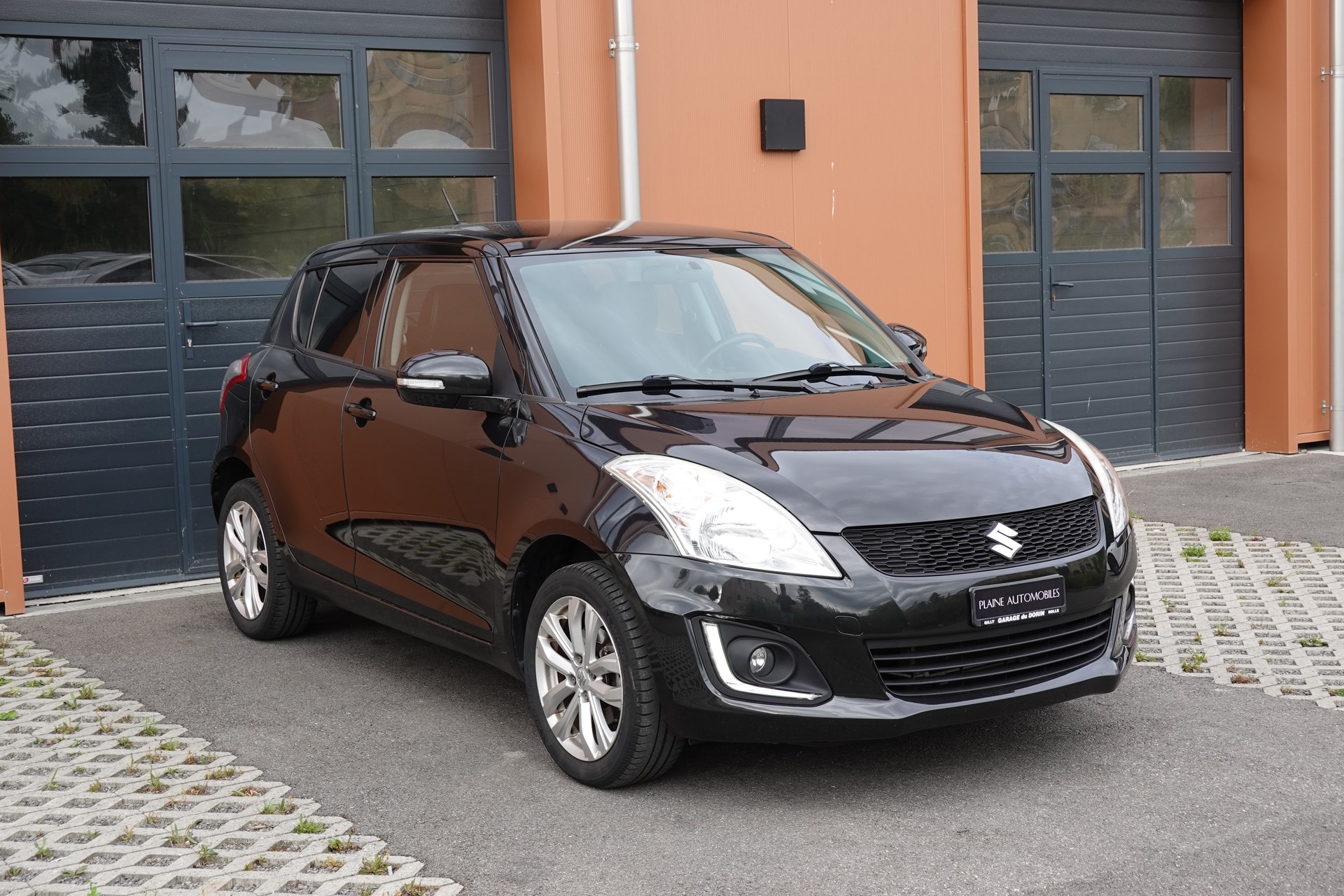 SUZUKI Swift 1.2i 16V GL Sergio Cellano 4x4-showroom-element-2