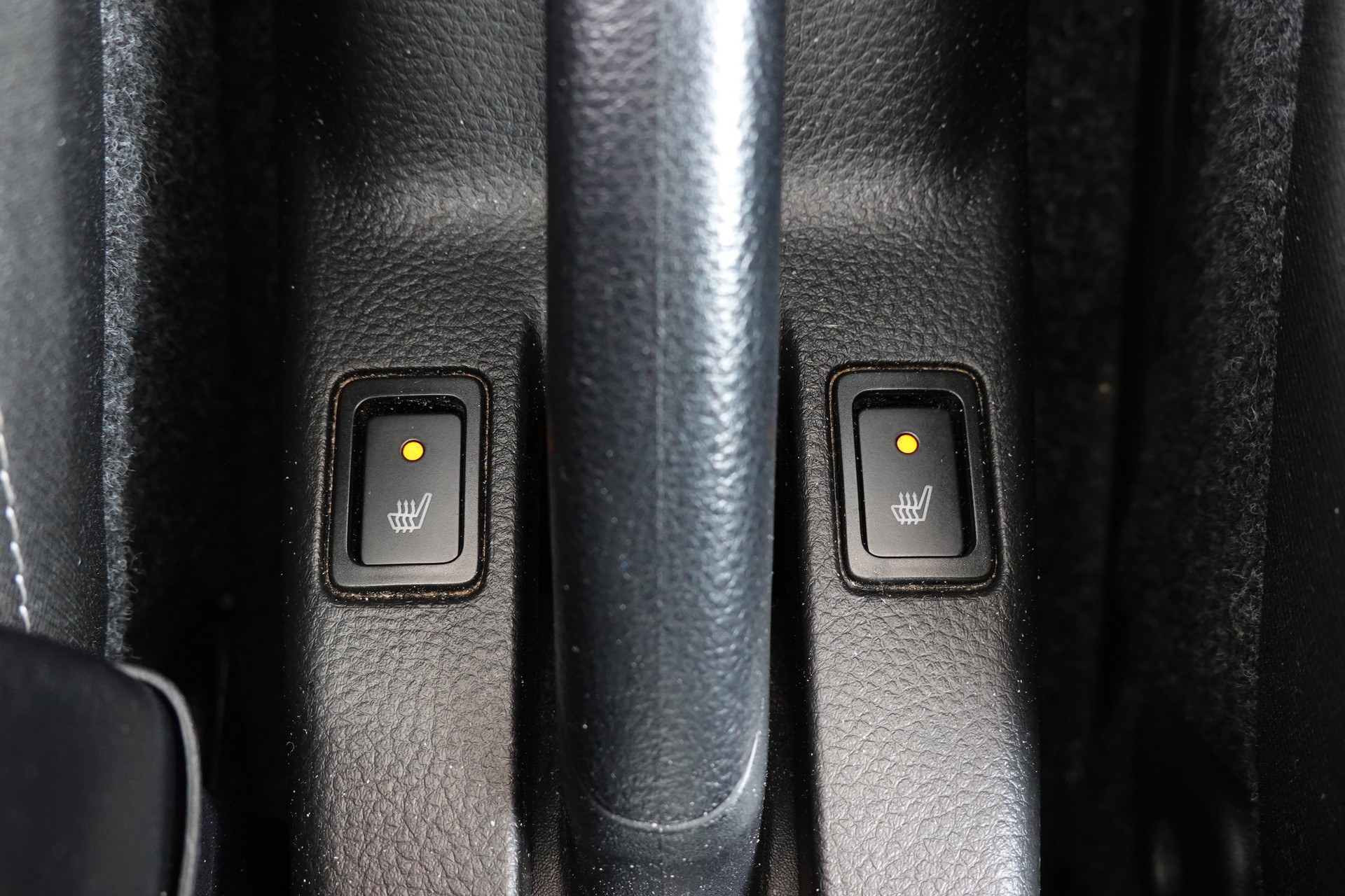 SUZUKI Swift 1.2i 16V GL Sergio Cellano 4x4-image-17