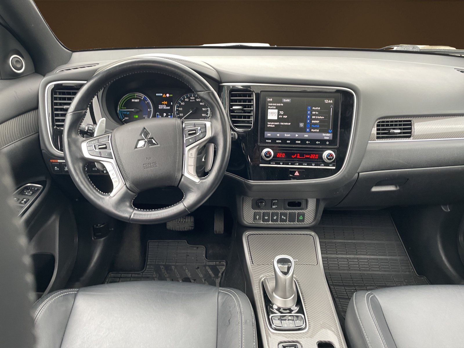 MITSUBISHI Outlander 2.4 PHEV Diamond-image-7