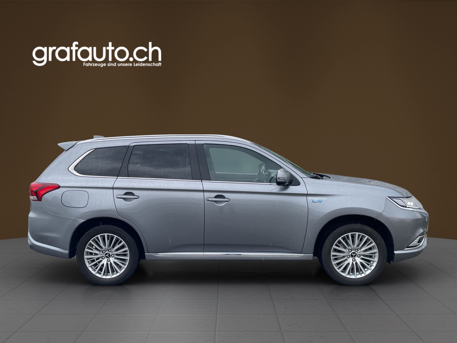 MITSUBISHI Outlander 2.4 PHEV Diamond-image-2