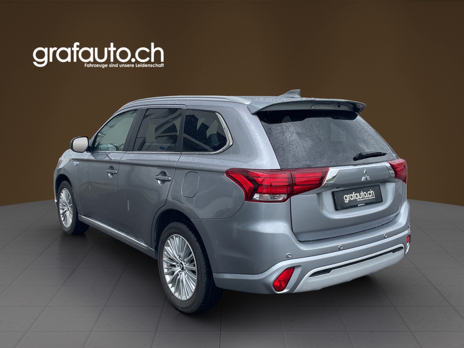 MITSUBISHI Outlander 2.4 PHEV Diamond-image-3