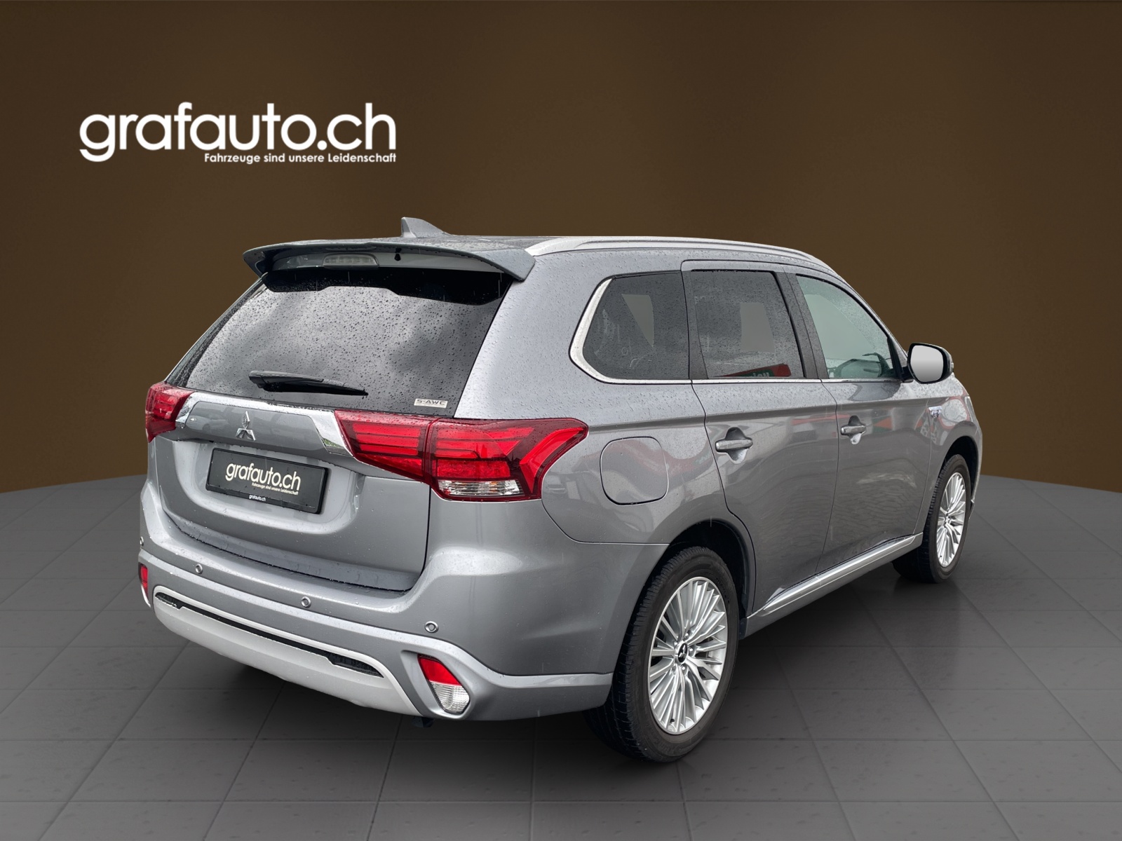 MITSUBISHI Outlander 2.4 PHEV Diamond-image-4